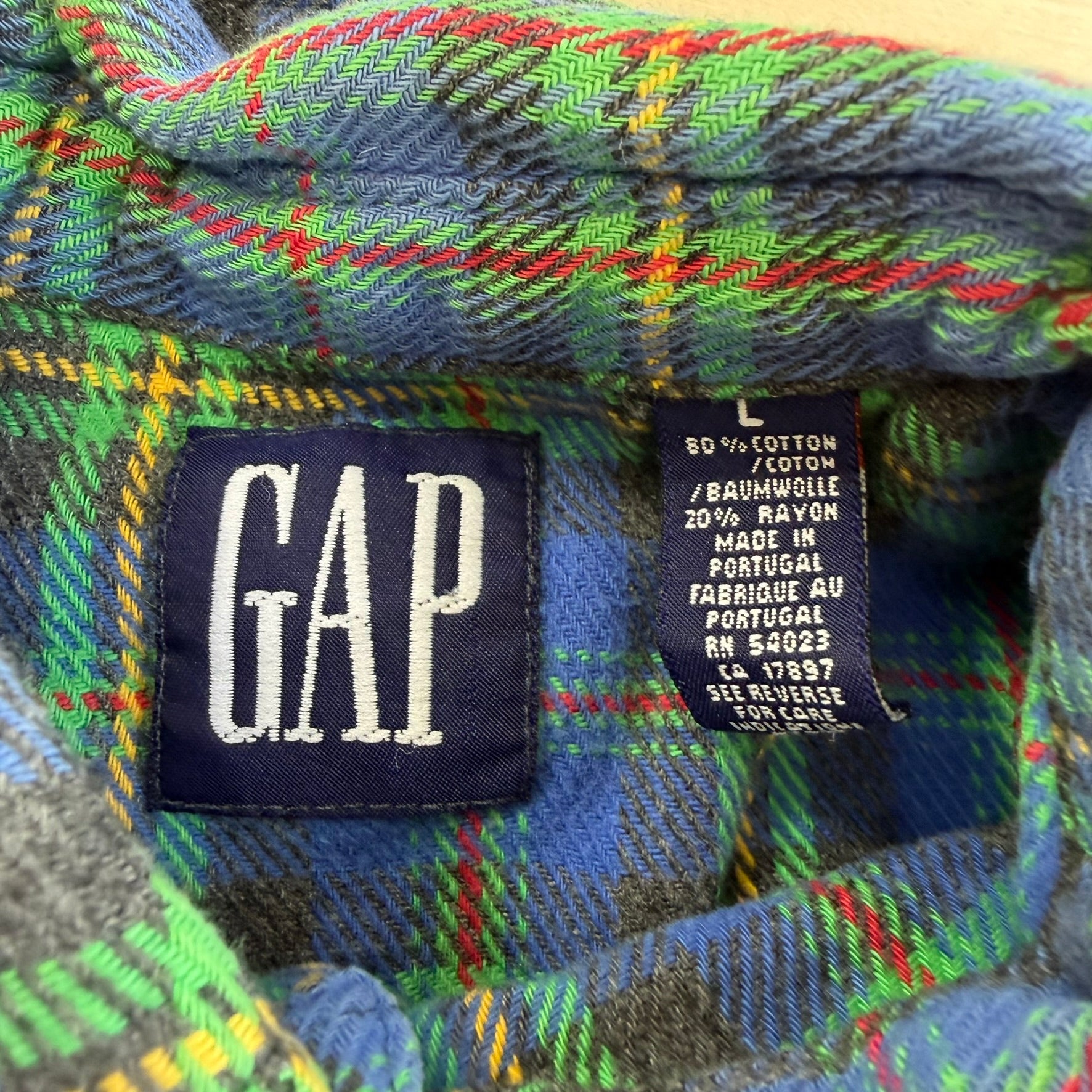 J- Vintage Gap Blue/Green Plaid Button Down Flannel Shirt - L