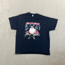 Load image into Gallery viewer, F- Vintage &#39;00 Eminem Text &amp; Car Picture Tee
