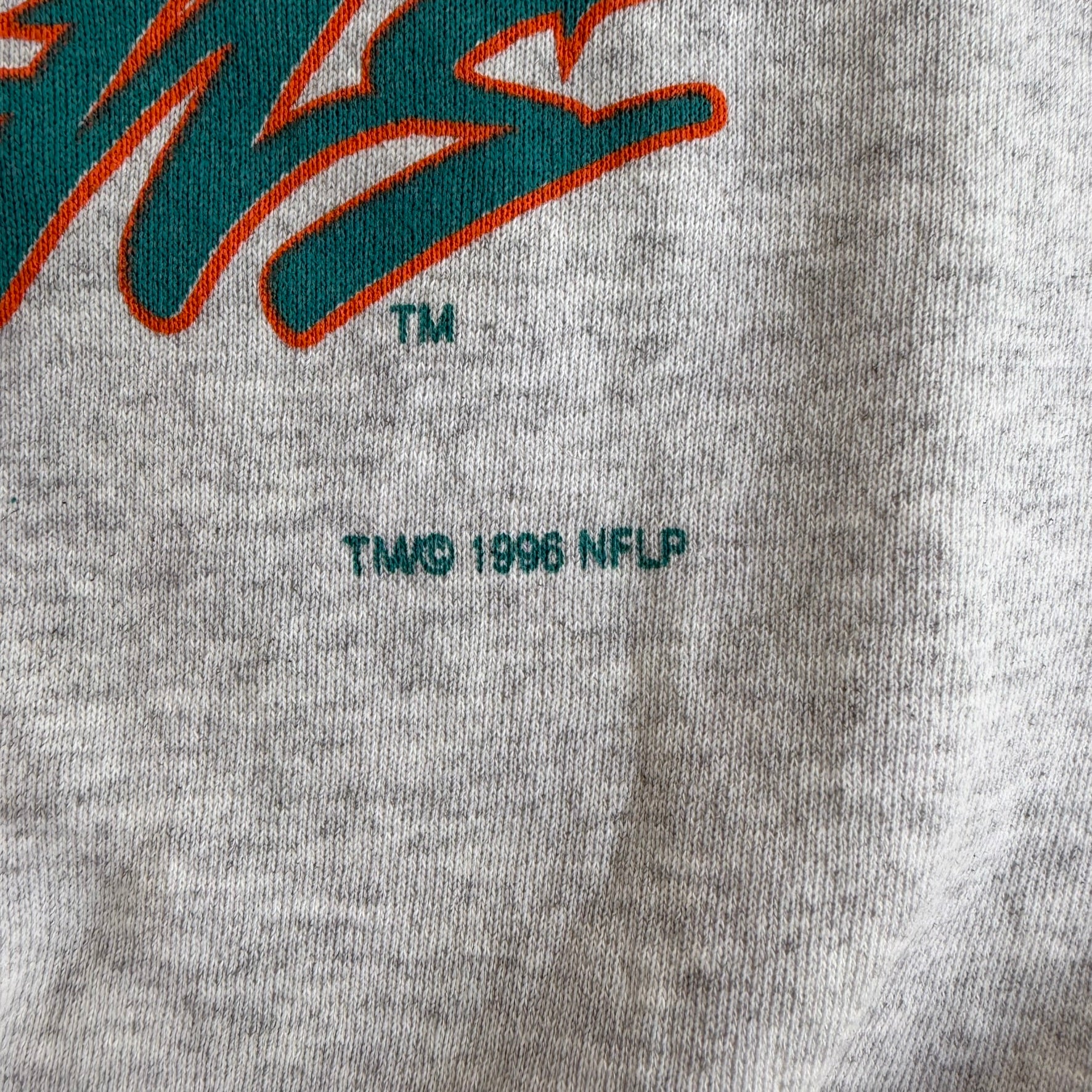 J- Vintage '96 Miami Dolphins NFL Graphic & Text Crewneck - XL