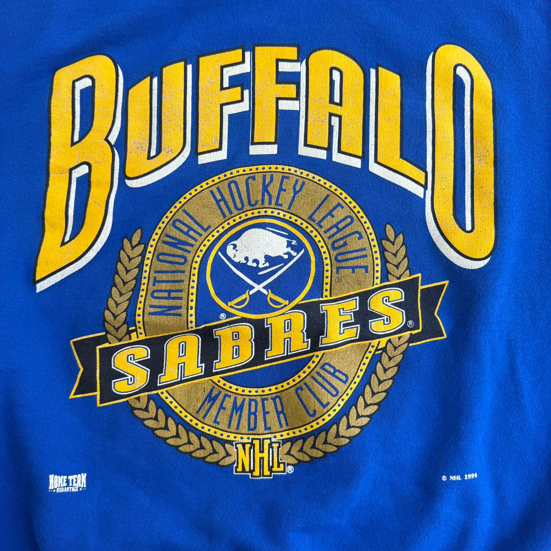 J- Vintage '94 Buffalo Sabres NHL Graphic Made In USA Crewneck - XL