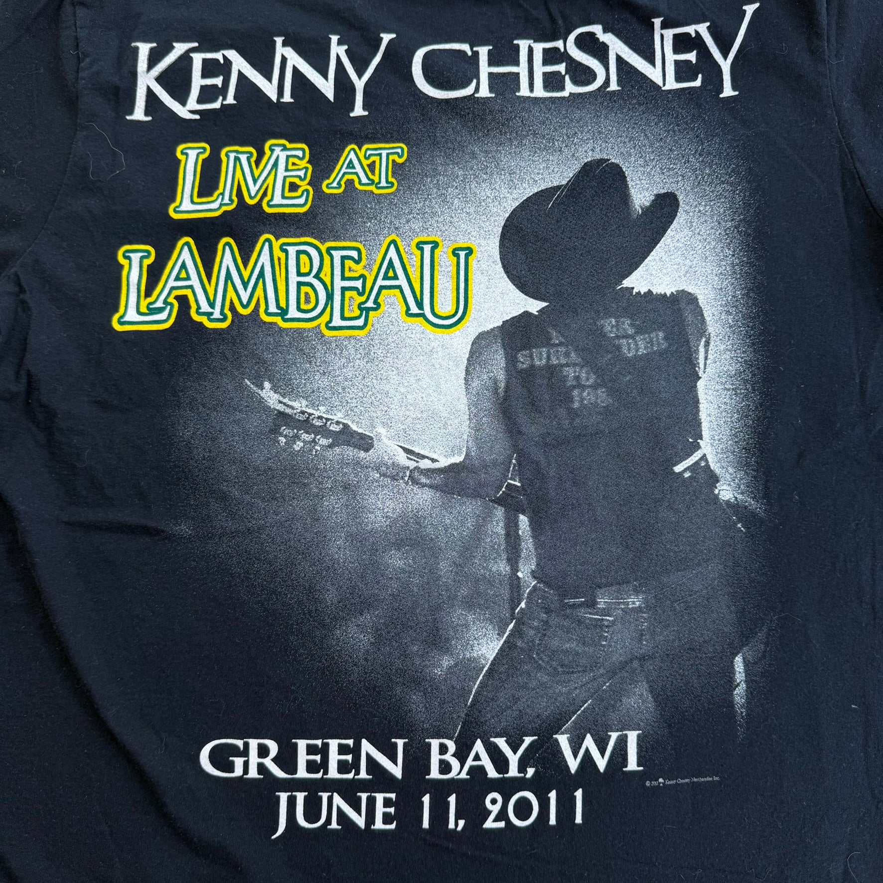 J- Vintage '11 Kenny Chesney Live At Lambeau Goin' Costal Tour Graphic Tee - L