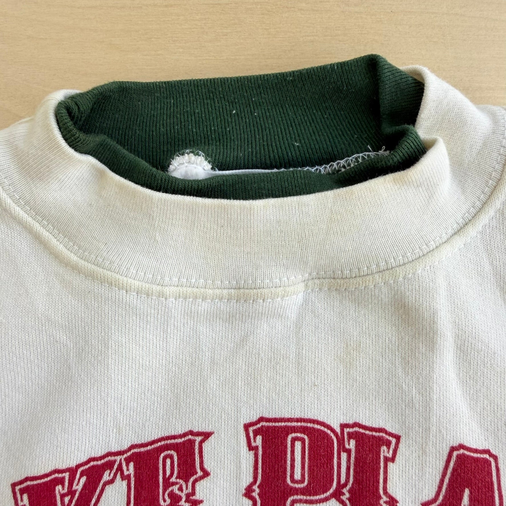 J- Vintage '92 Lake Placid Deer Graphic Made In USA Crewneck - L