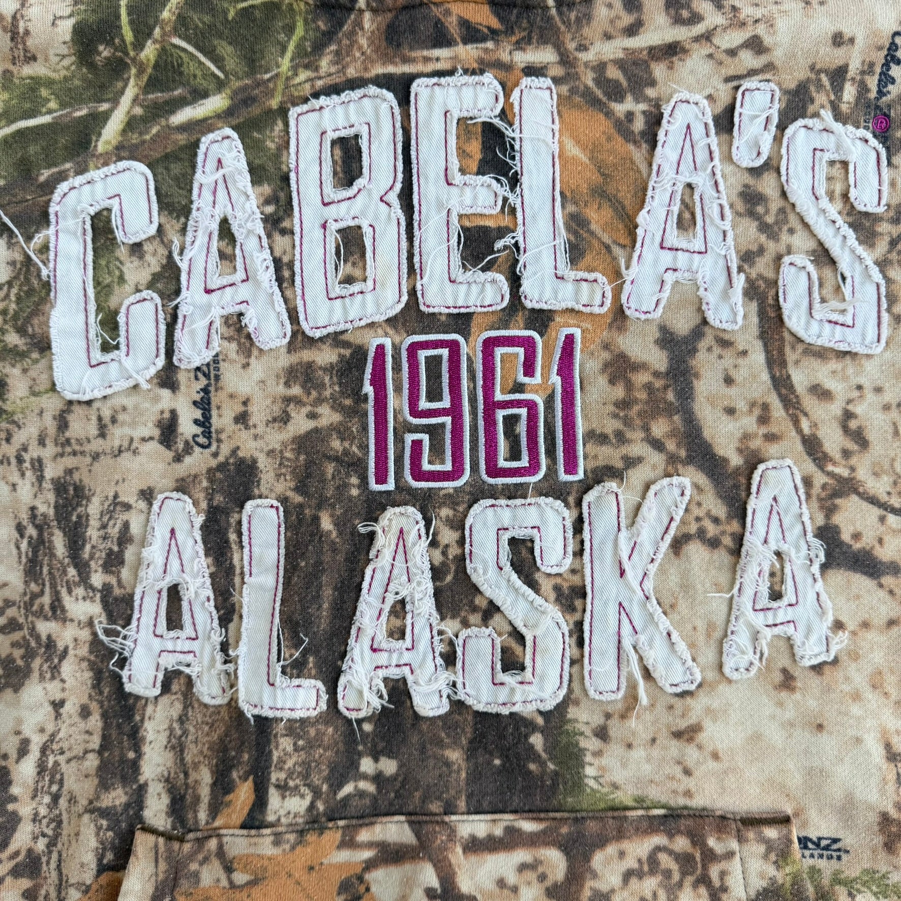 J- Vintage Cabela's Alaska Woodland Camo Embroidered Text Hoodie - XL