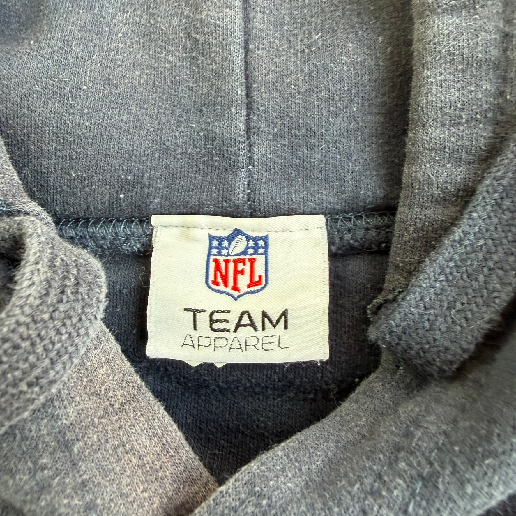 J- Vintage Seattle Seahawks NFL Embroidered Logo Hoodie - L