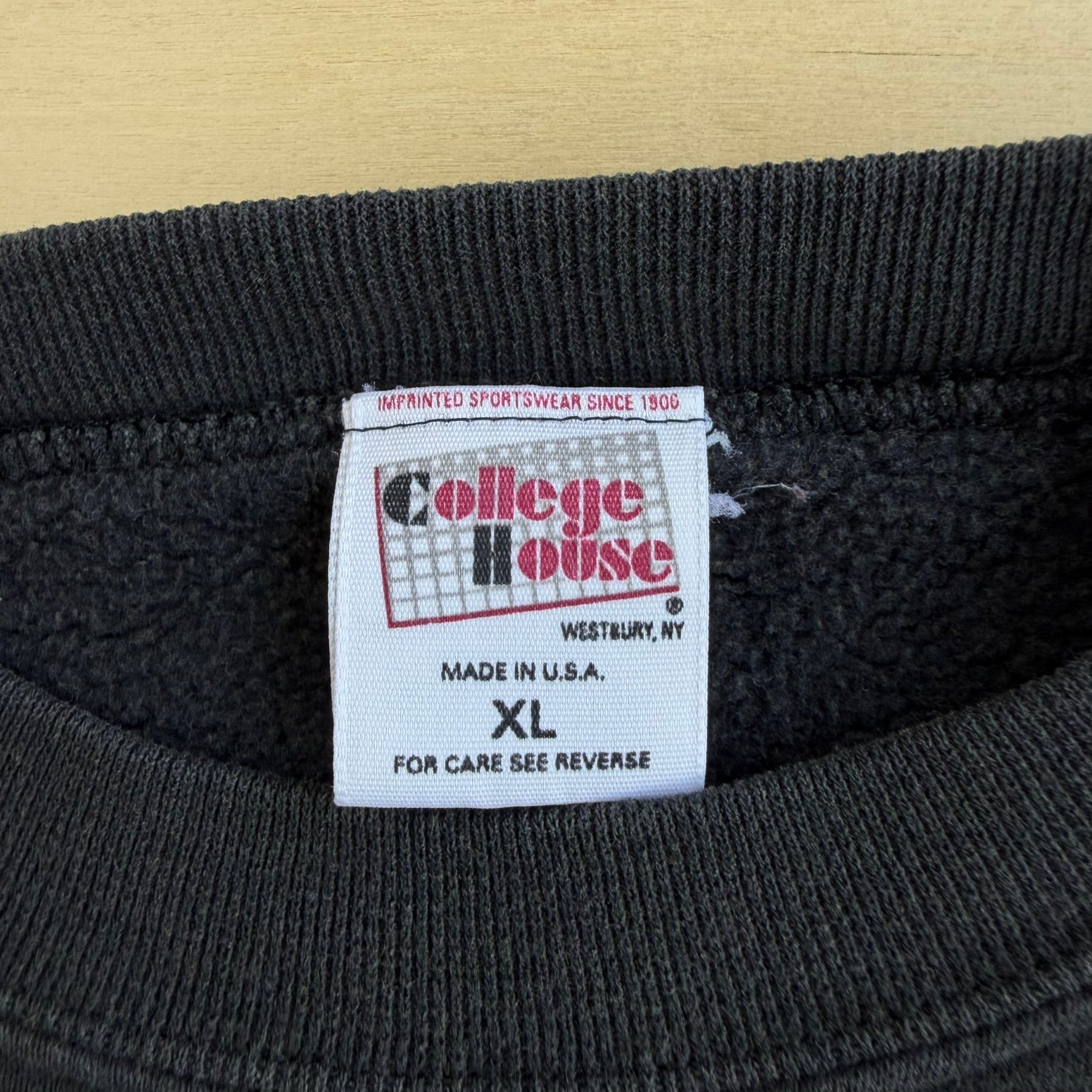 J- Vintage Raiders Mead High School Embroidered Text Made In USA Crewneck - XL