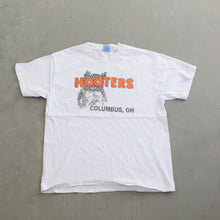 Load image into Gallery viewer, F- Vintage 90s Hooters Columbus Ohio Single Stitch Tee
