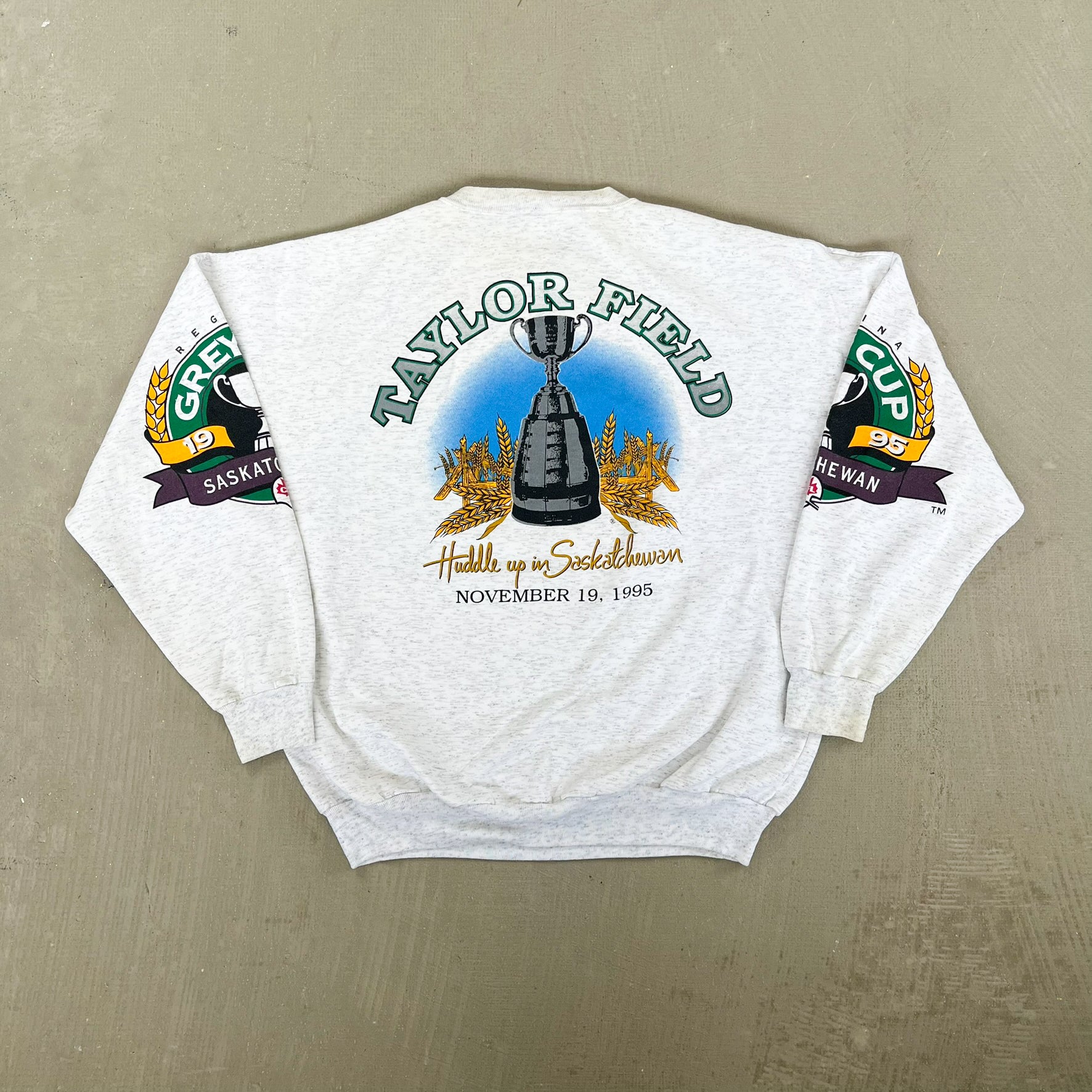 F- Vintage '95 Grey Cup Saskatchewan Roughriders CFL Regina Crewneck