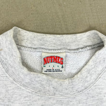 Load image into Gallery viewer, F- Vintage Chicago Bulls NBA Nutmeg Mascot &amp; Text Crewneck
