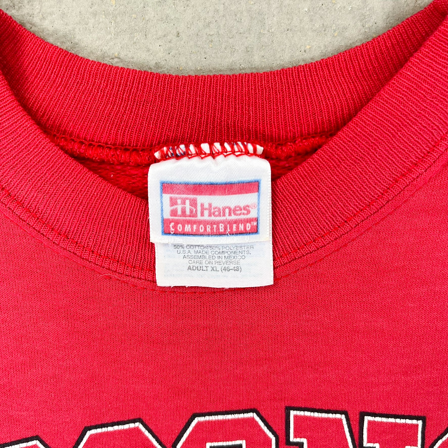 F- Vintage University Of Wisconsin Badgers Text & Logo Hanes Tag Crewneck