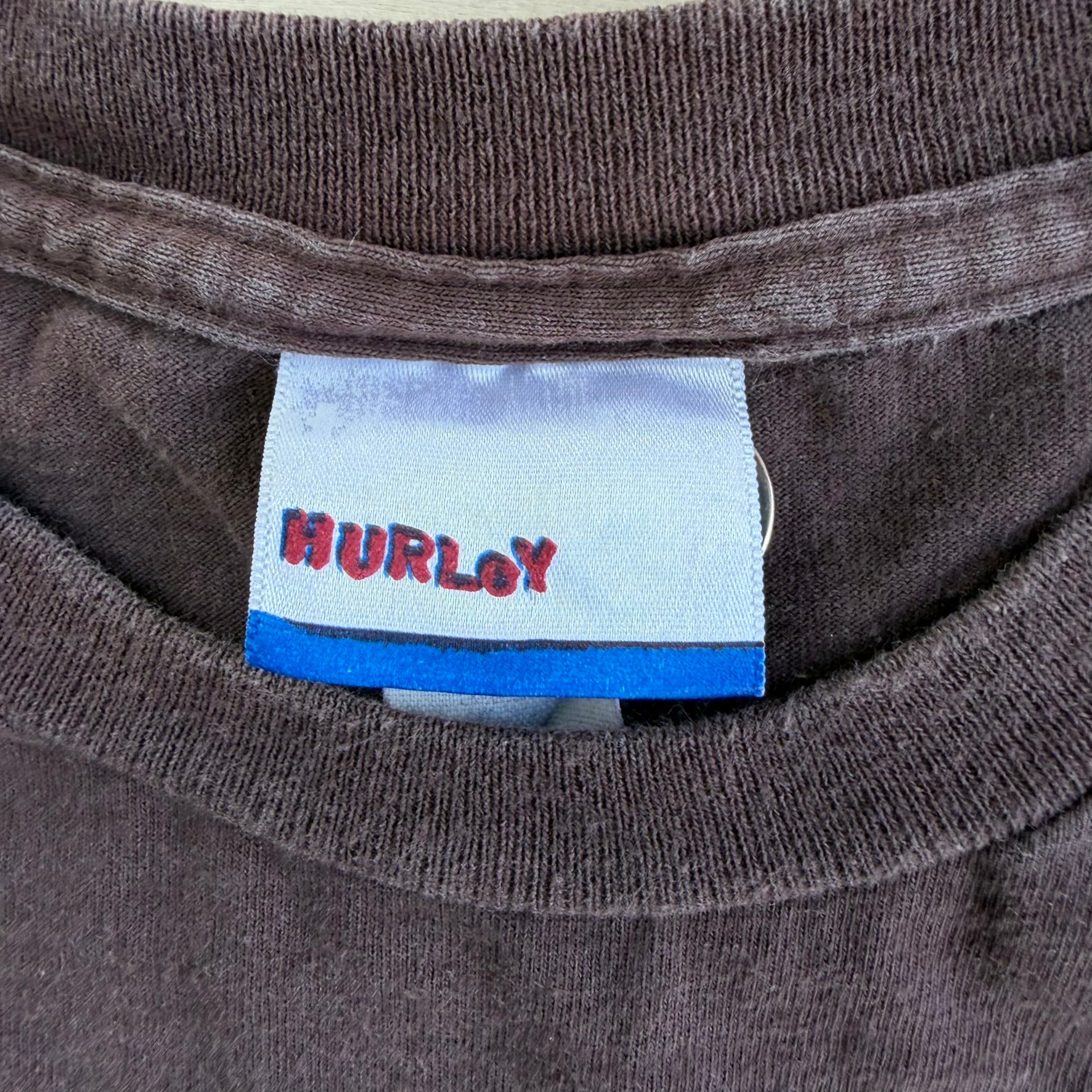 J- Vintage Hurley International Text Graphic Long Sleeve Tee - L
