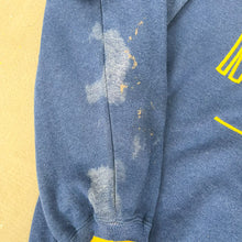 Load image into Gallery viewer, F- Vintage University Of Notre Dame Fighting Irish Logo 7 Embroidered Logo &amp; Text Crewneck
