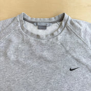 J- Vintage Y2K Nike Embroidered Swoosh Grey Crewneck - XL
