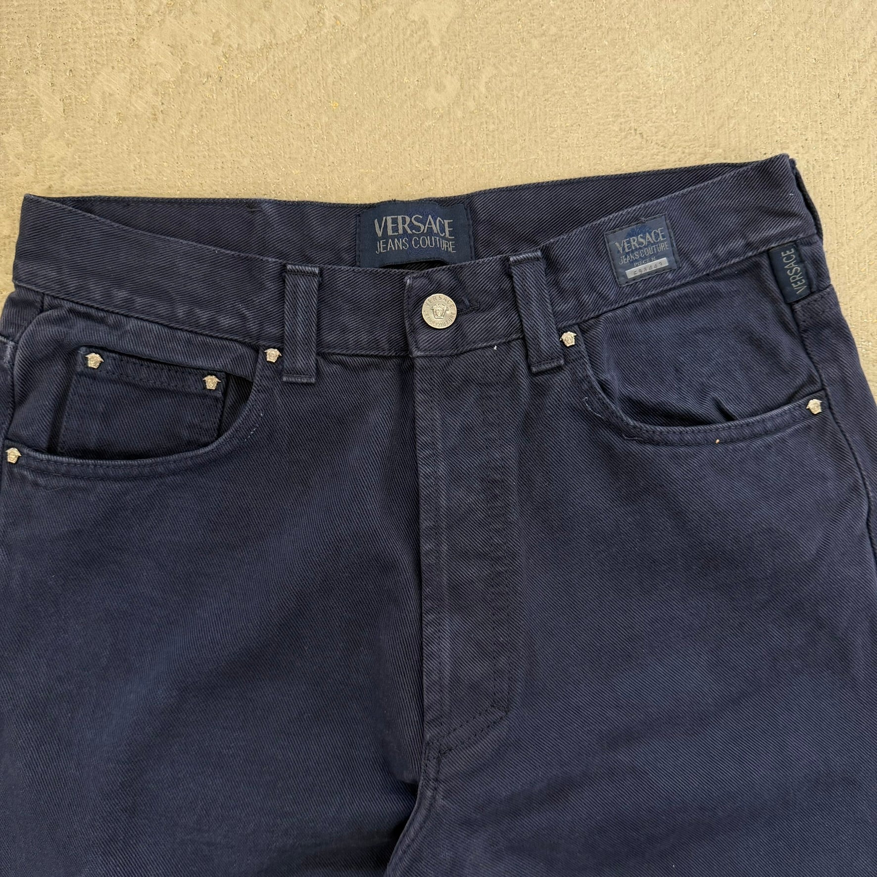 J- Vintage Versace Jeans Couture Made In Italy Indigo Jeans -  w32 (fits 32x30)