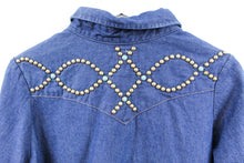 Load image into Gallery viewer, Wrangler Denim Pearls Western Shirt 5
