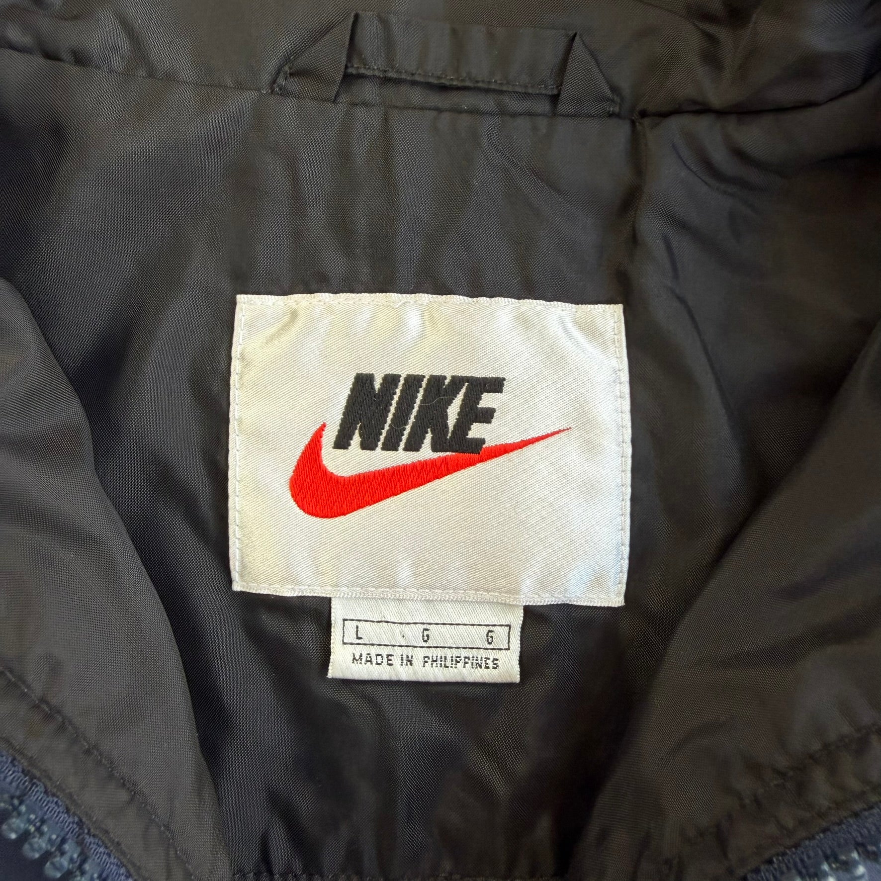 J- Vintage 90s Nike Embroidered Swoosh Zip Up Lightweight Jacket - L