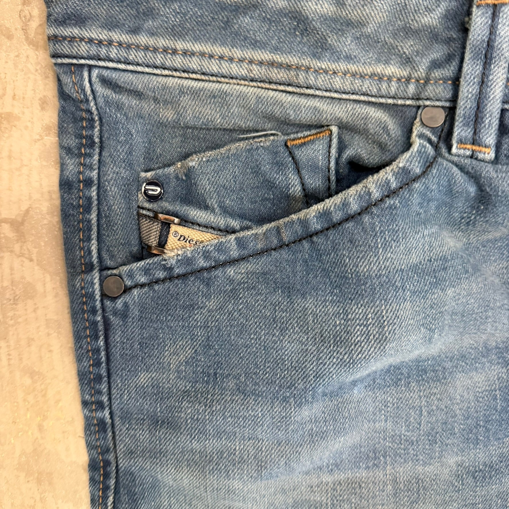 J- Vintage Diesel Darron Regular Slim Tapered Jeans - 33x34