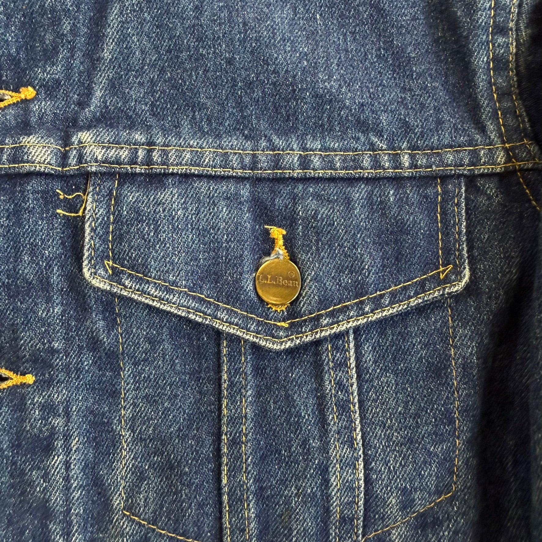 J- Vintage 90s LL Bean Made In USA Blanket Lined Denim Jacket - 40R (fits M)