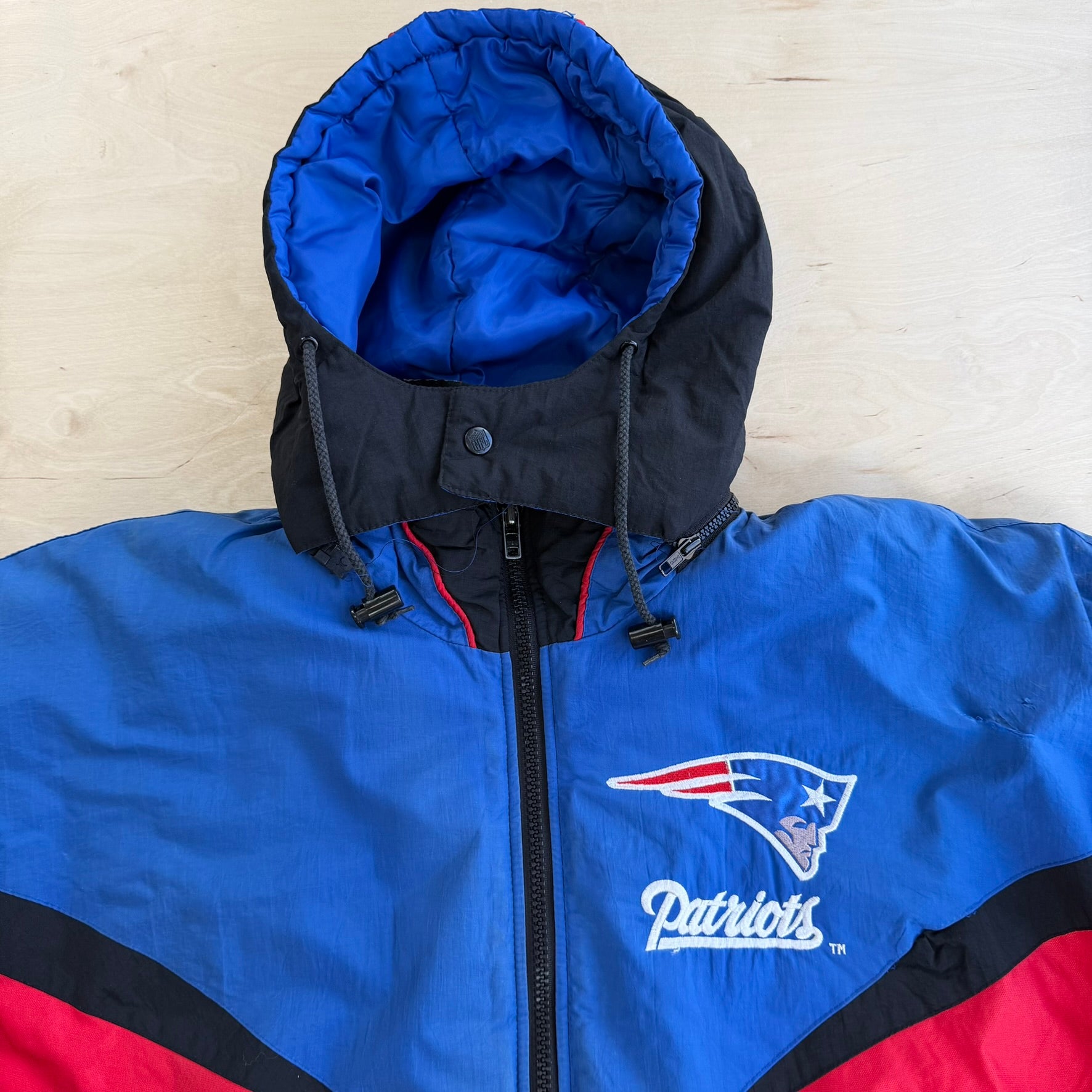 J- Vintage New England Patriots NFL Embroidered Logo Zip Up Winter Jacket - XL