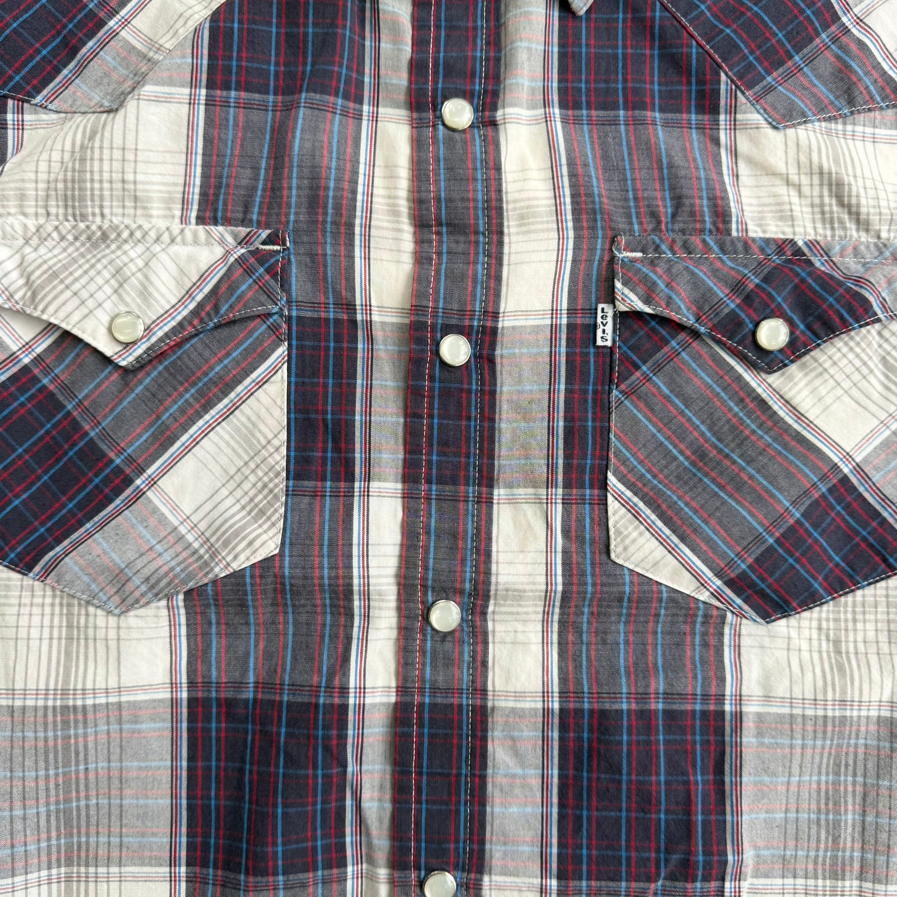 J- Vintage Levi's Western Plaid Pearl Snap Button Down Shirt - M