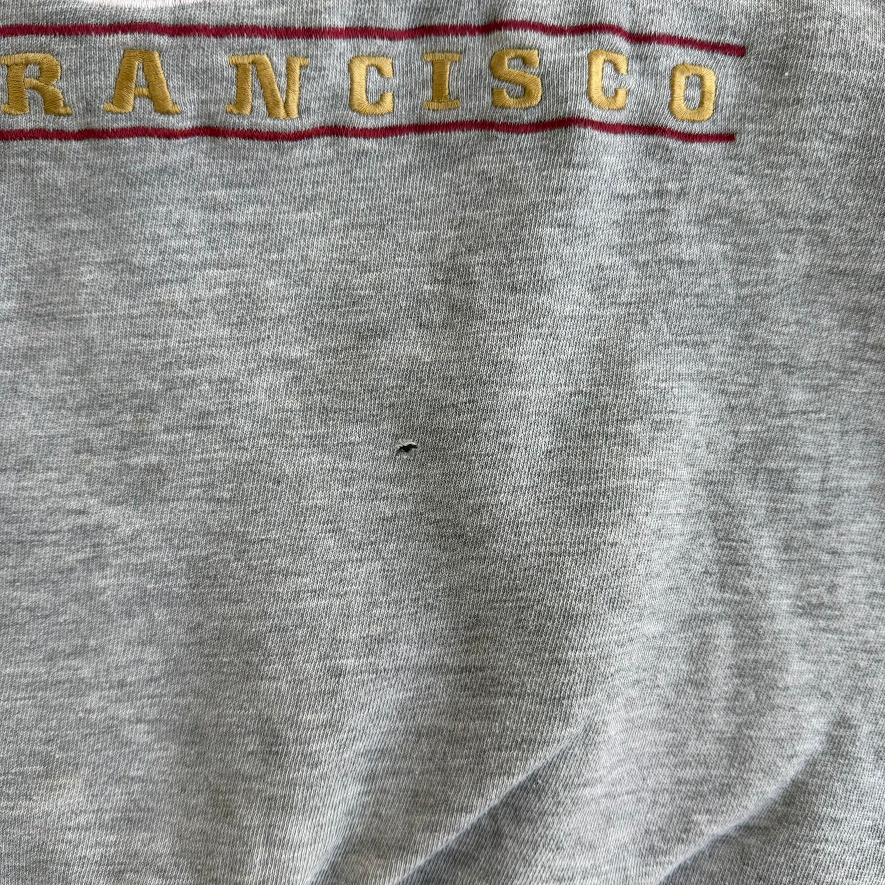 J- Vintage 90s San Francisco 49ers NFL Lee Embroidered Logo & Text Crewneck - L