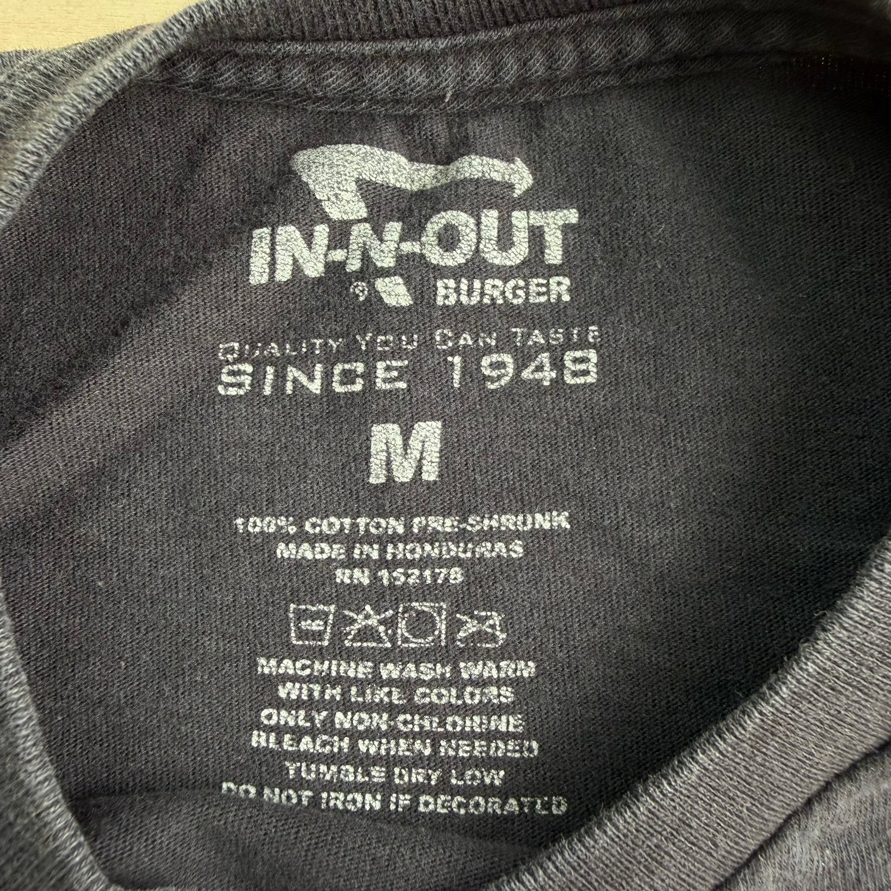 J- In & Out Burger Arizona Graphic Tee - M