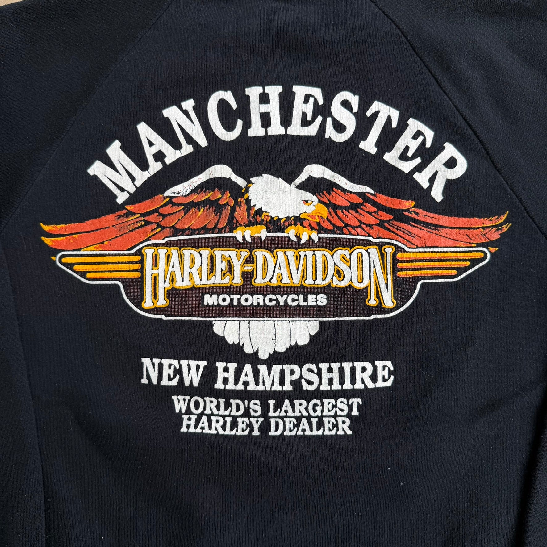 J- Vintage Harley Davidson 90s Manchester New Hampshire Graphic Made In USA Crewneck - L (fits M)