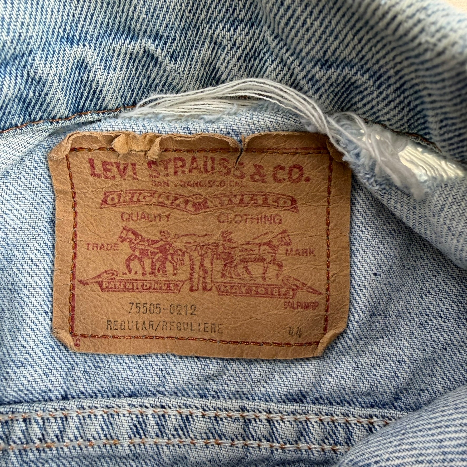 J- Vintage Levi's Orange Tab 70515 0212 Regular Fit Trucker Denim Jacket - 44 (fits L)