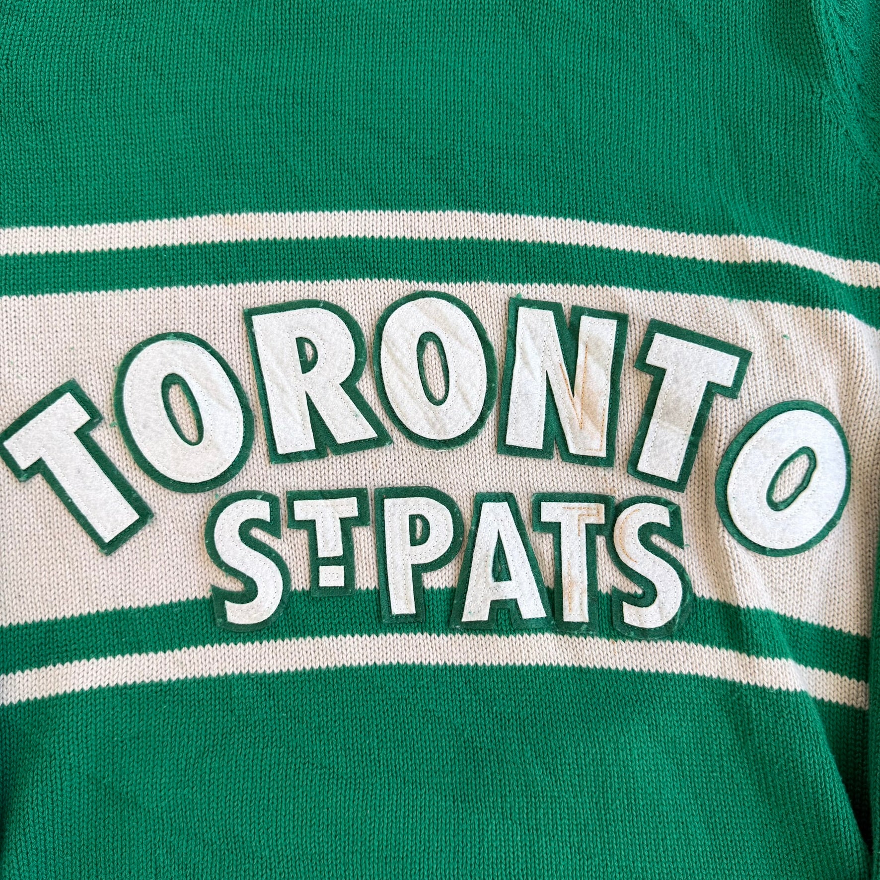 J- Vintage Toronto Maple Leafs NHL St Pats CCM Knit Sweater - M