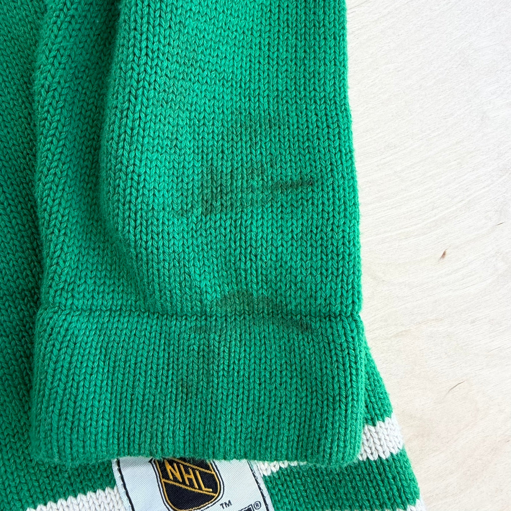 J- Vintage Toronto Maple Leafs NHL St Pats CCM Knit Sweater - M