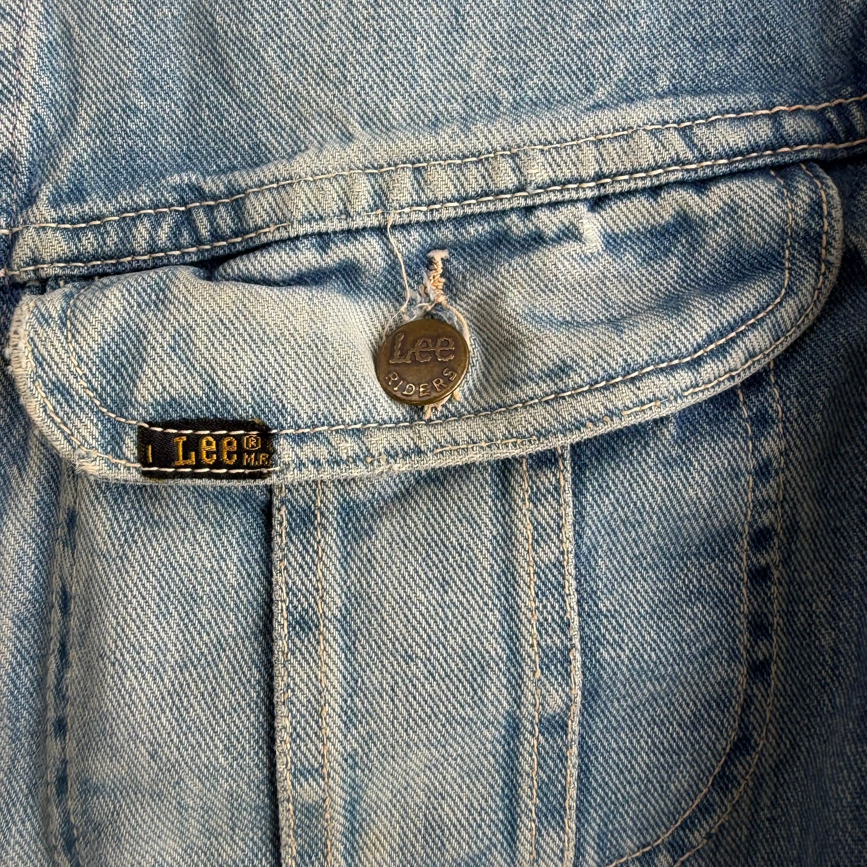 J- Vintage Lee Riders Trucker Denim Jacket - M