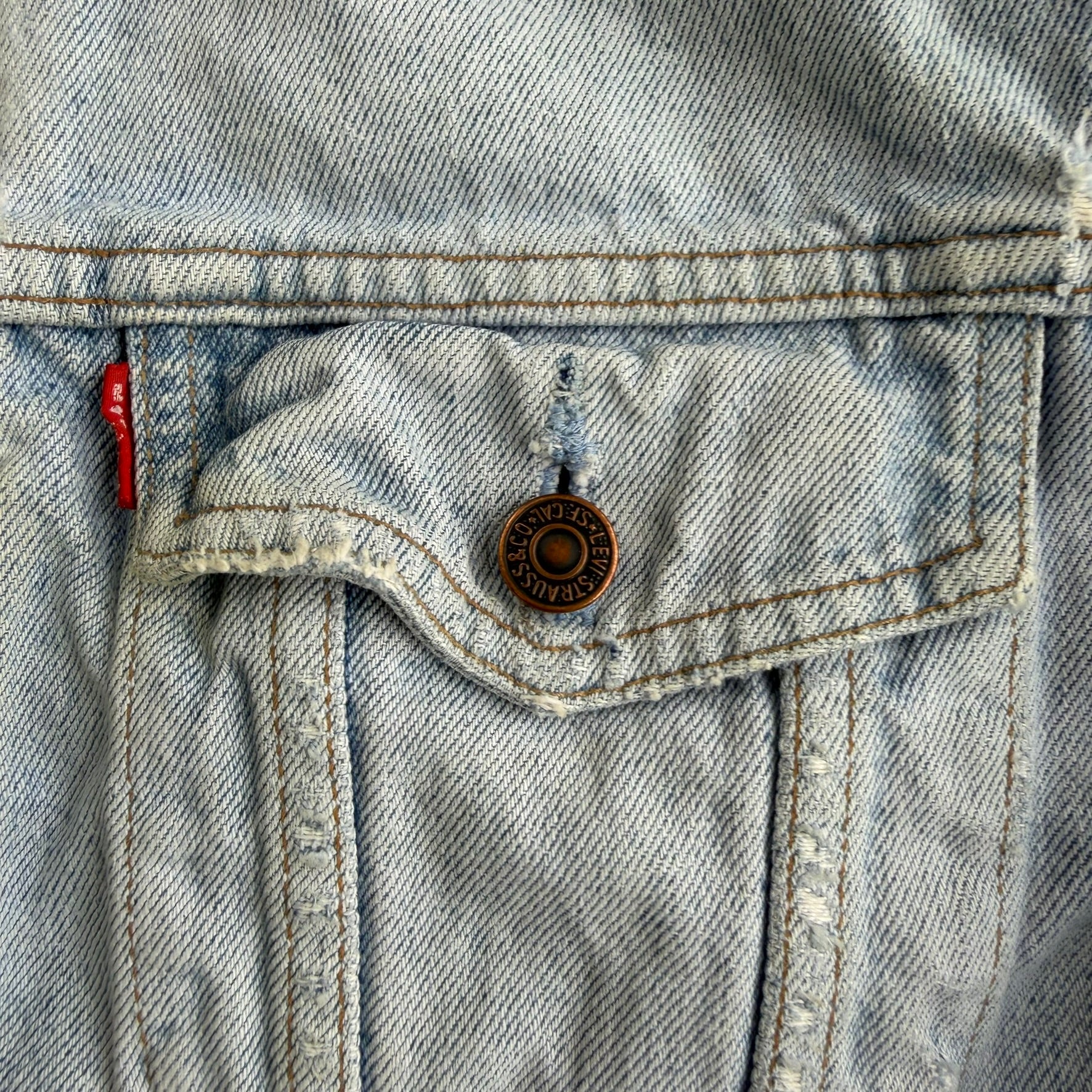 J- Vintage Levi's 70503 0206 Trucker Denim Jacket - M