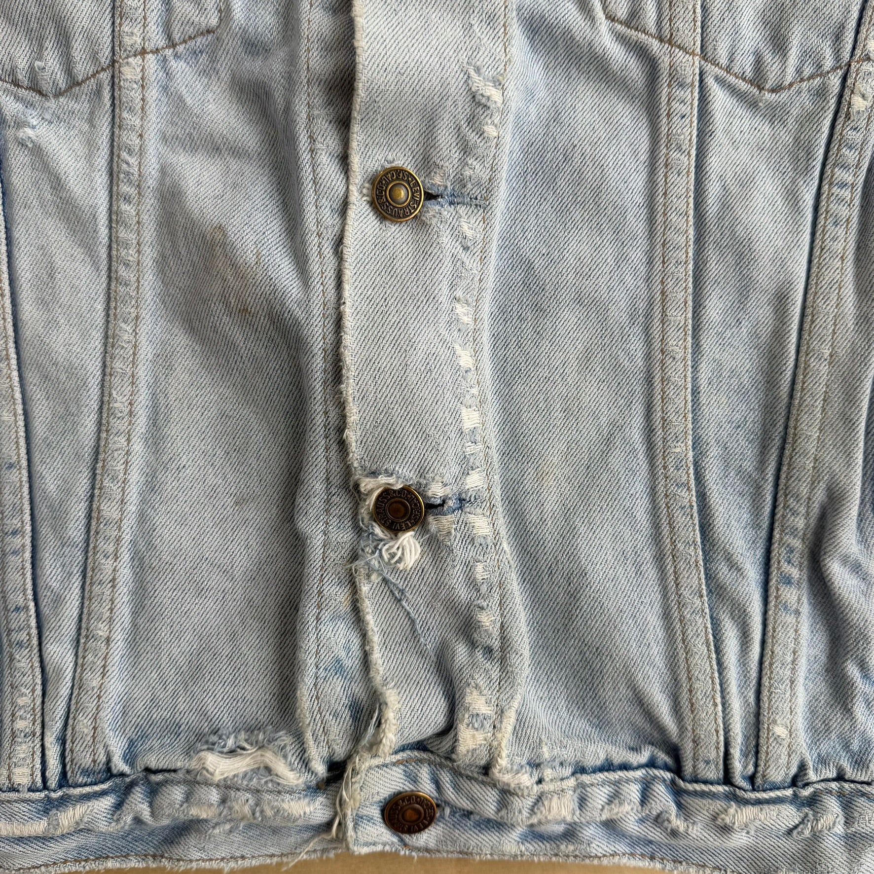 J- Vintage Levi's 70503 0206 Trucker Denim Jacket - M
