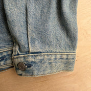 J- Vintage Gap Denim Trucker Denim Jacket - L