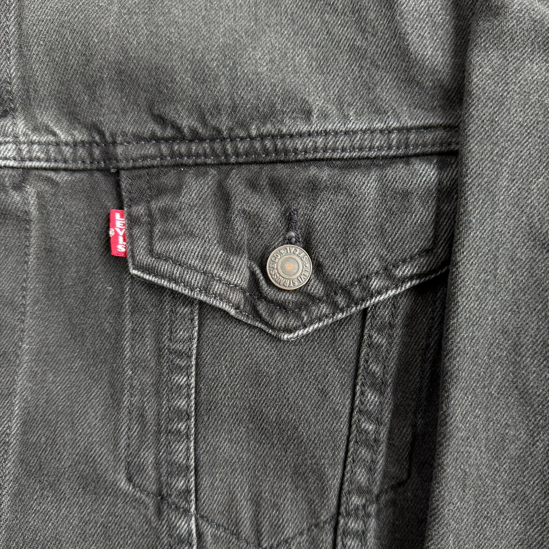 J- Levi's Vintage Fit Black Denim Jacket - M