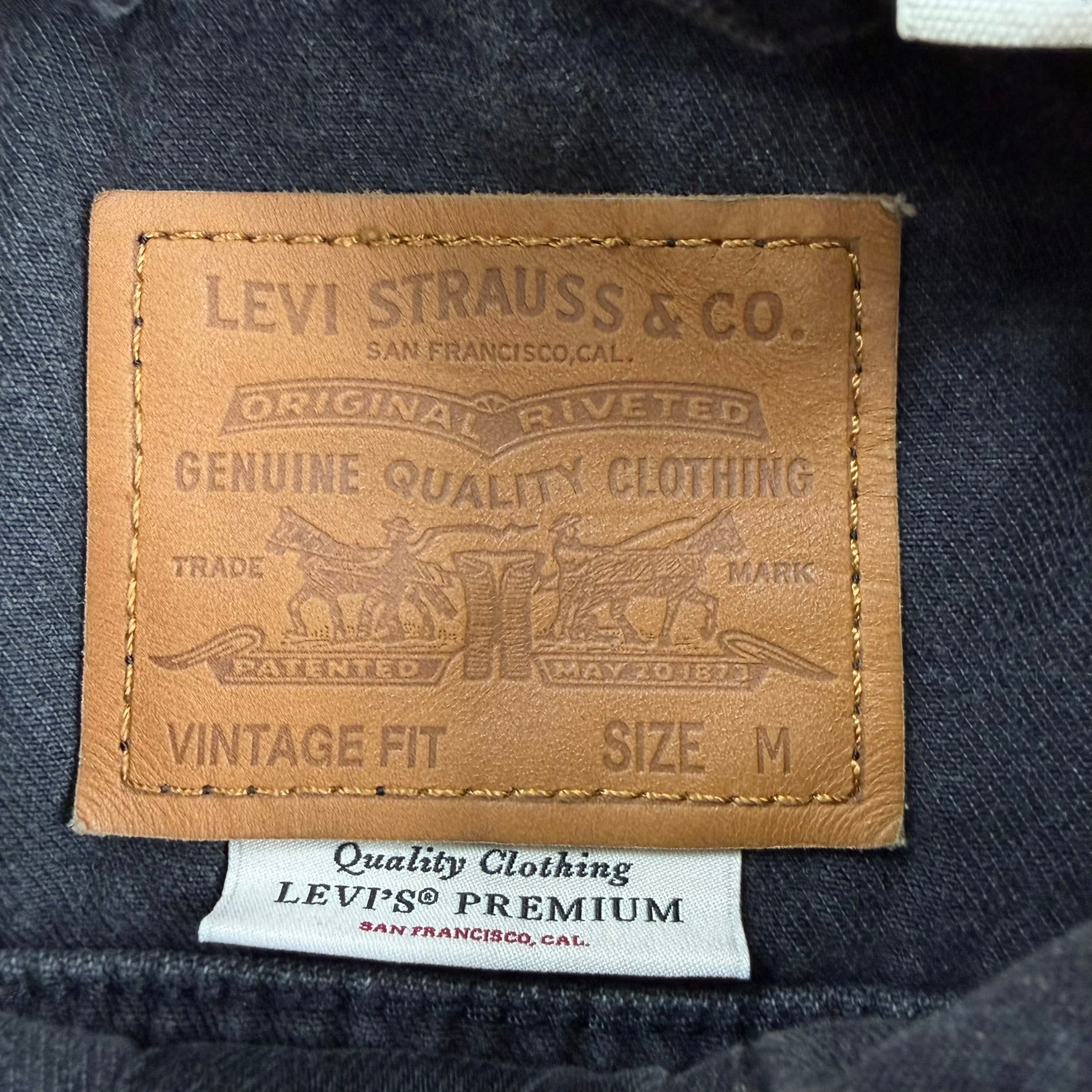 J- Levi's Vintage Fit Black Denim Jacket - M