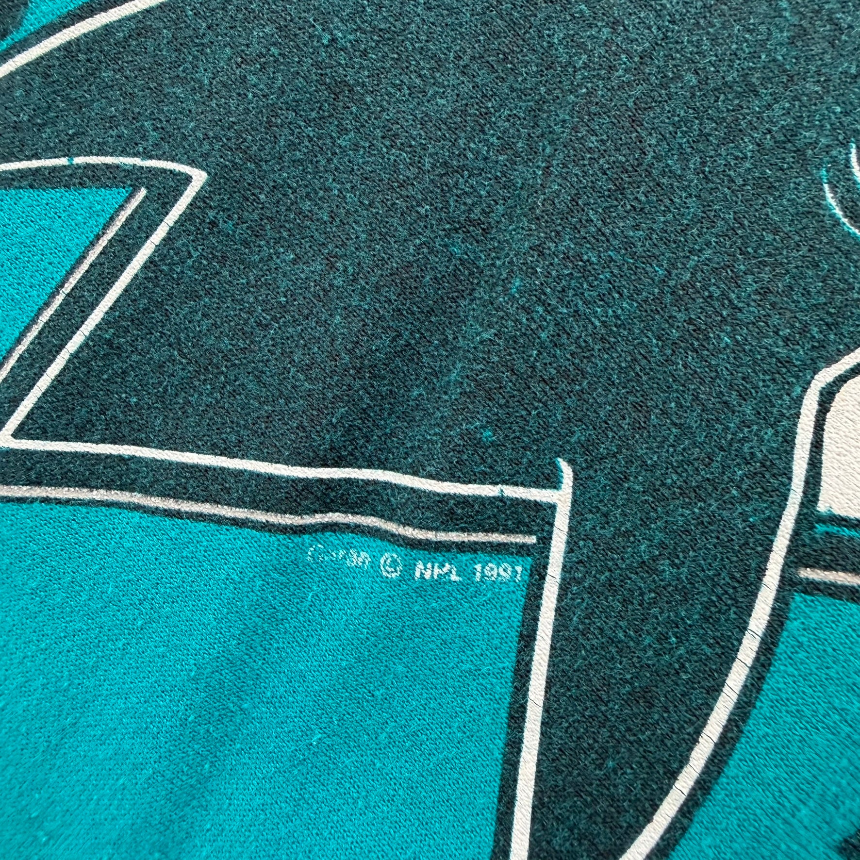 J- Vintage '91 San Jose Sharks NHL Logo & Text Graphic Made In USA Crewneck - XL