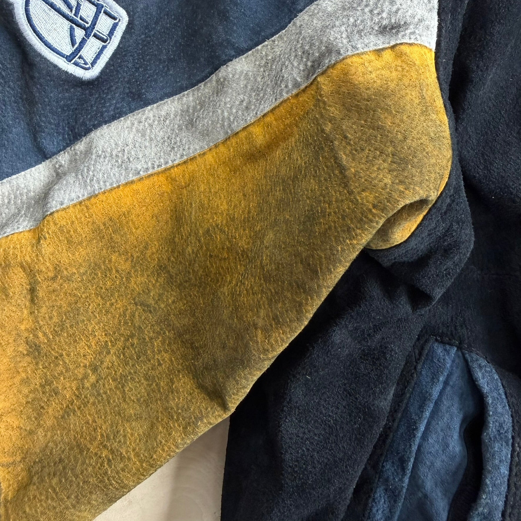 J- Vintage San Diego Chargers NFL Embroidered Logo Zip Up Suede Jacket - M