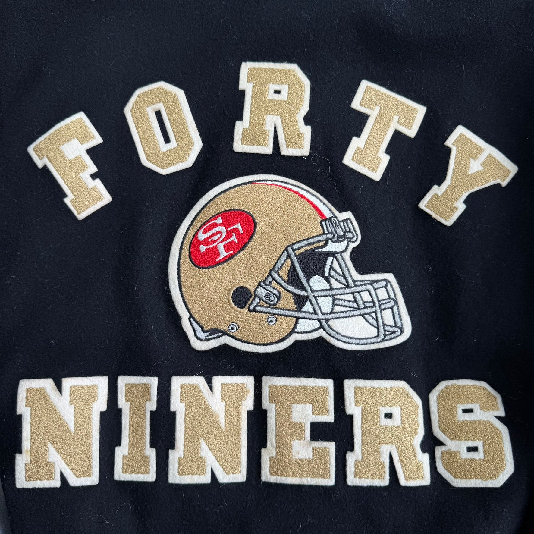 J- Vintage San Francisco 49ers NFL Chalkline Embroidered Logo & Helmet Varsity Jacket - L