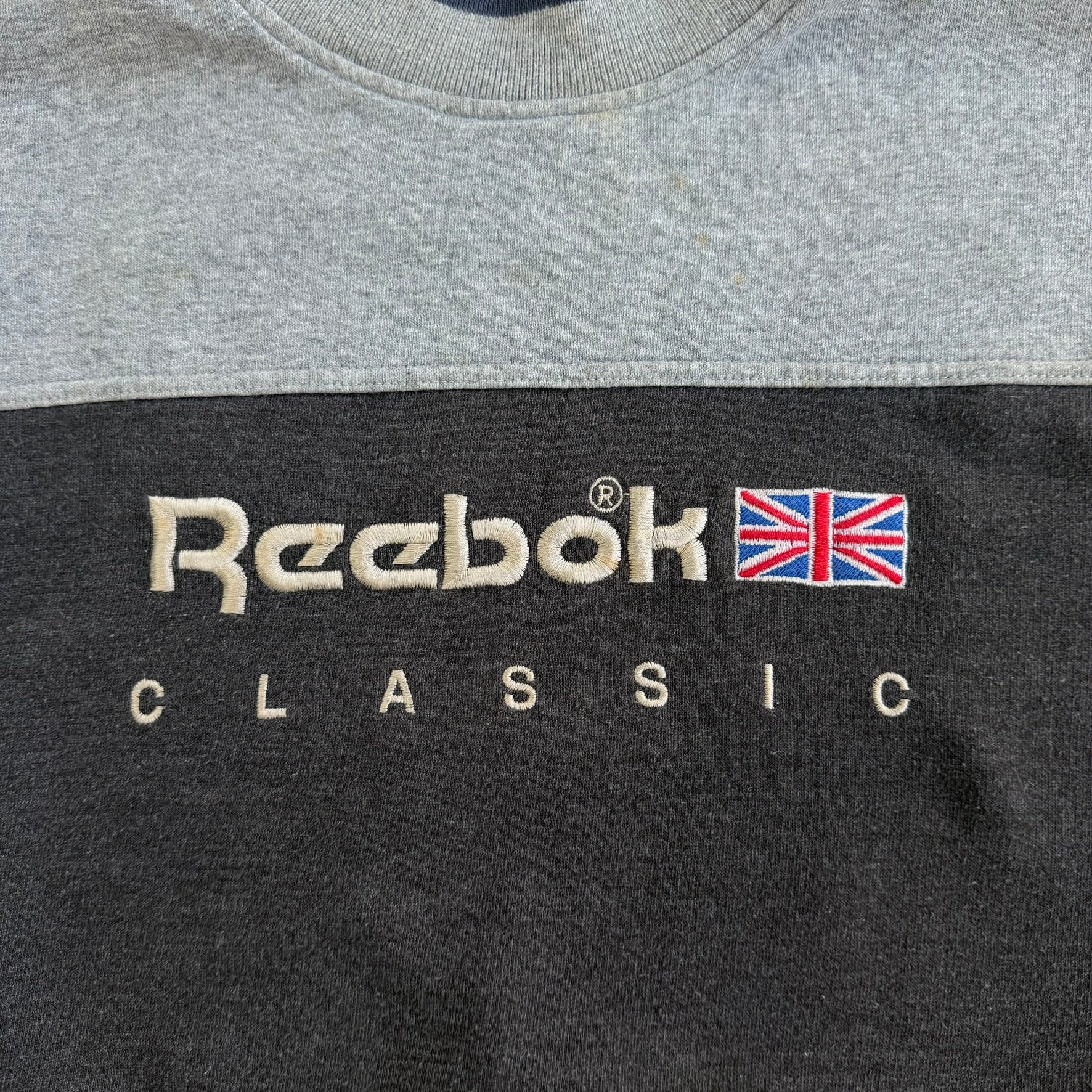 J- Vintage 90s Reebok Classic Embroidered Text Logo Crewneck - M