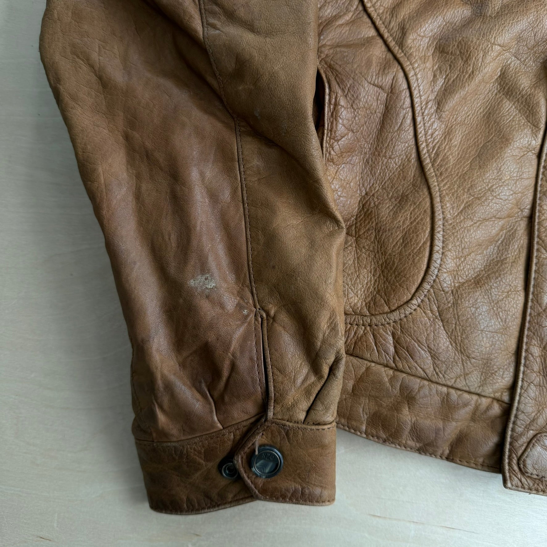 J- Vintage New Zealand Outback Zip Up Leather Jacket - M