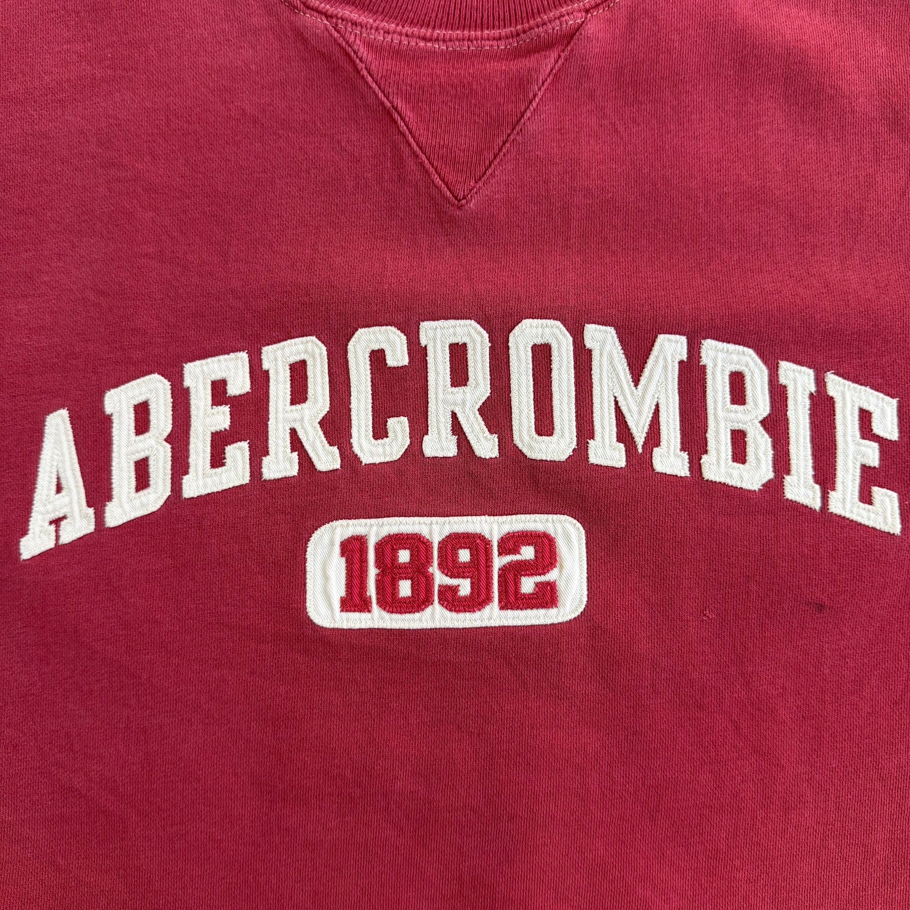 J- Vintage Abercrombie & Fitch 1892 Embroidered Text Crewneck - XL