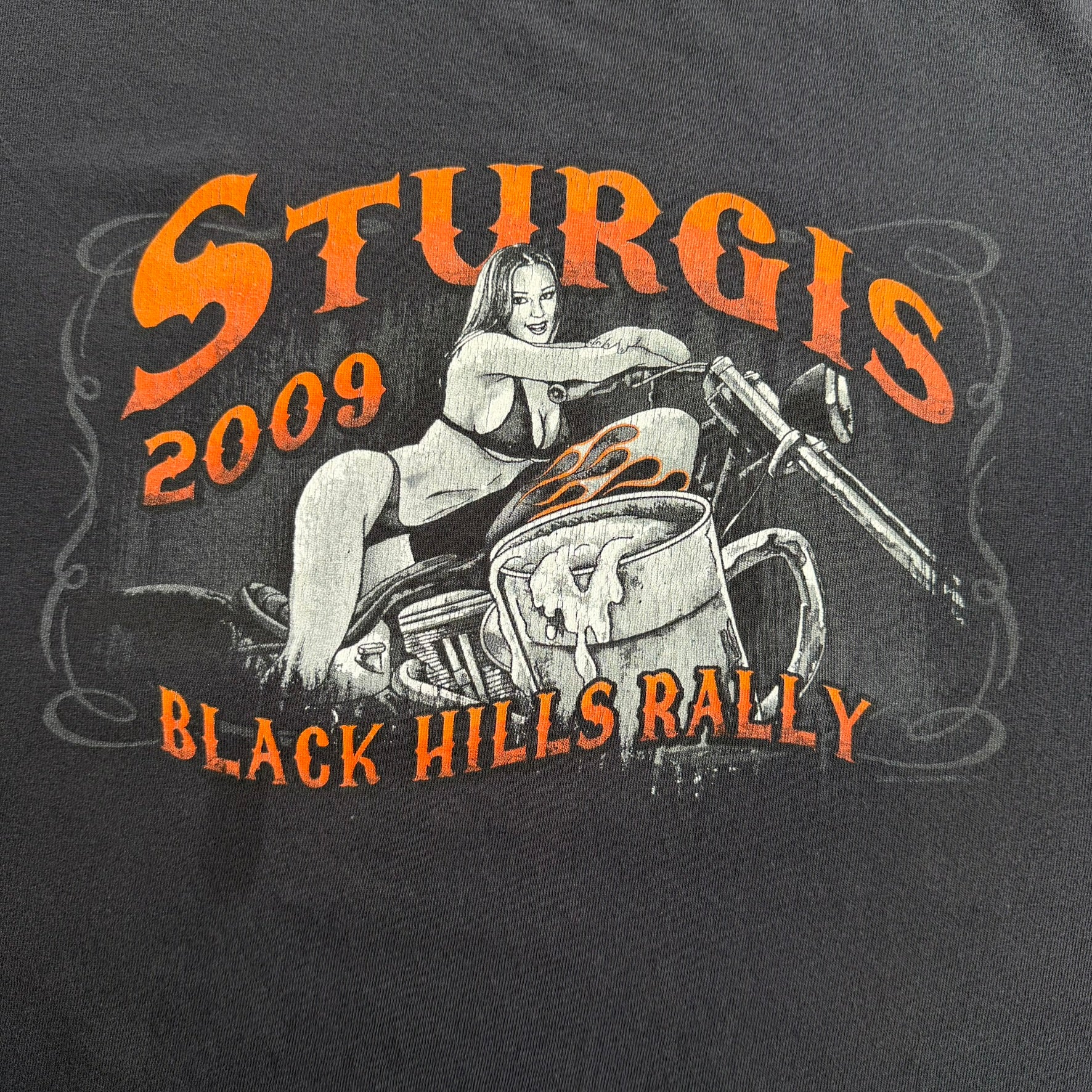 J- Vintage '09 Sturgis Black Hills Motorcycle Rally Graphic Tee - XL