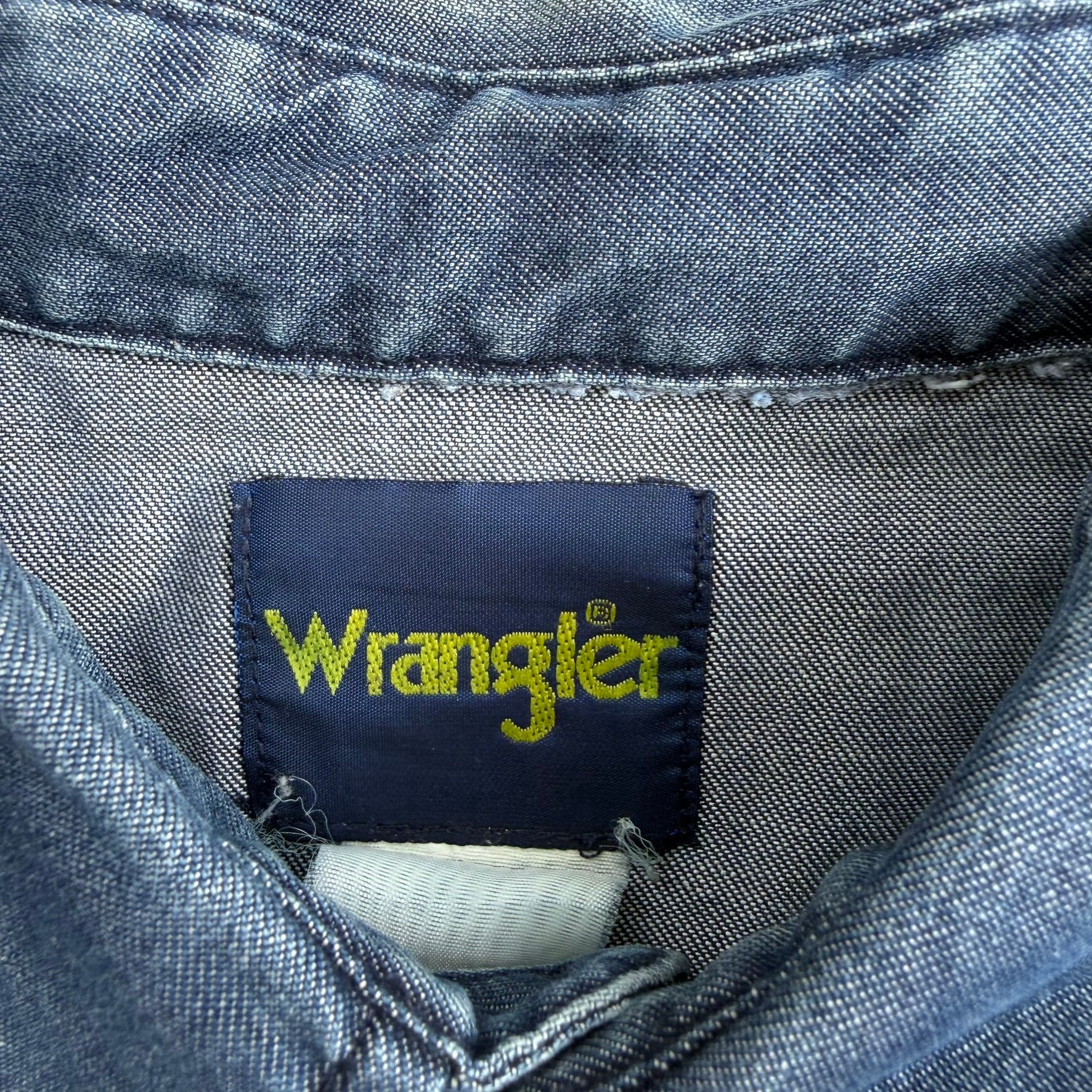 J- Vintage Wrangler Western Denim Pearl Snap Button Down Shirt - L