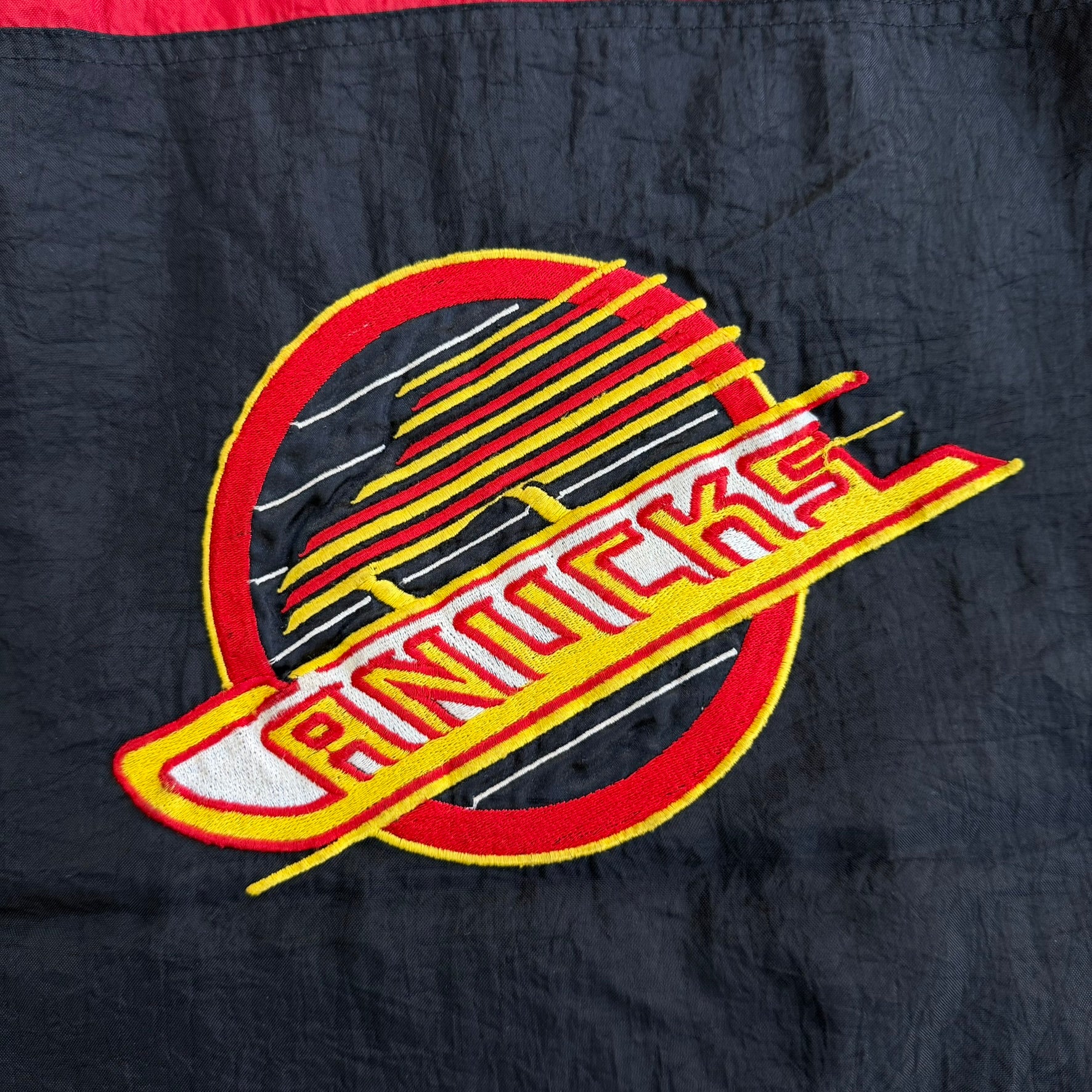 J- Vintage 90s Vancouver Canucks NHL Starter Embroidered Logo Pullover Anorak Winter Jacket - XL