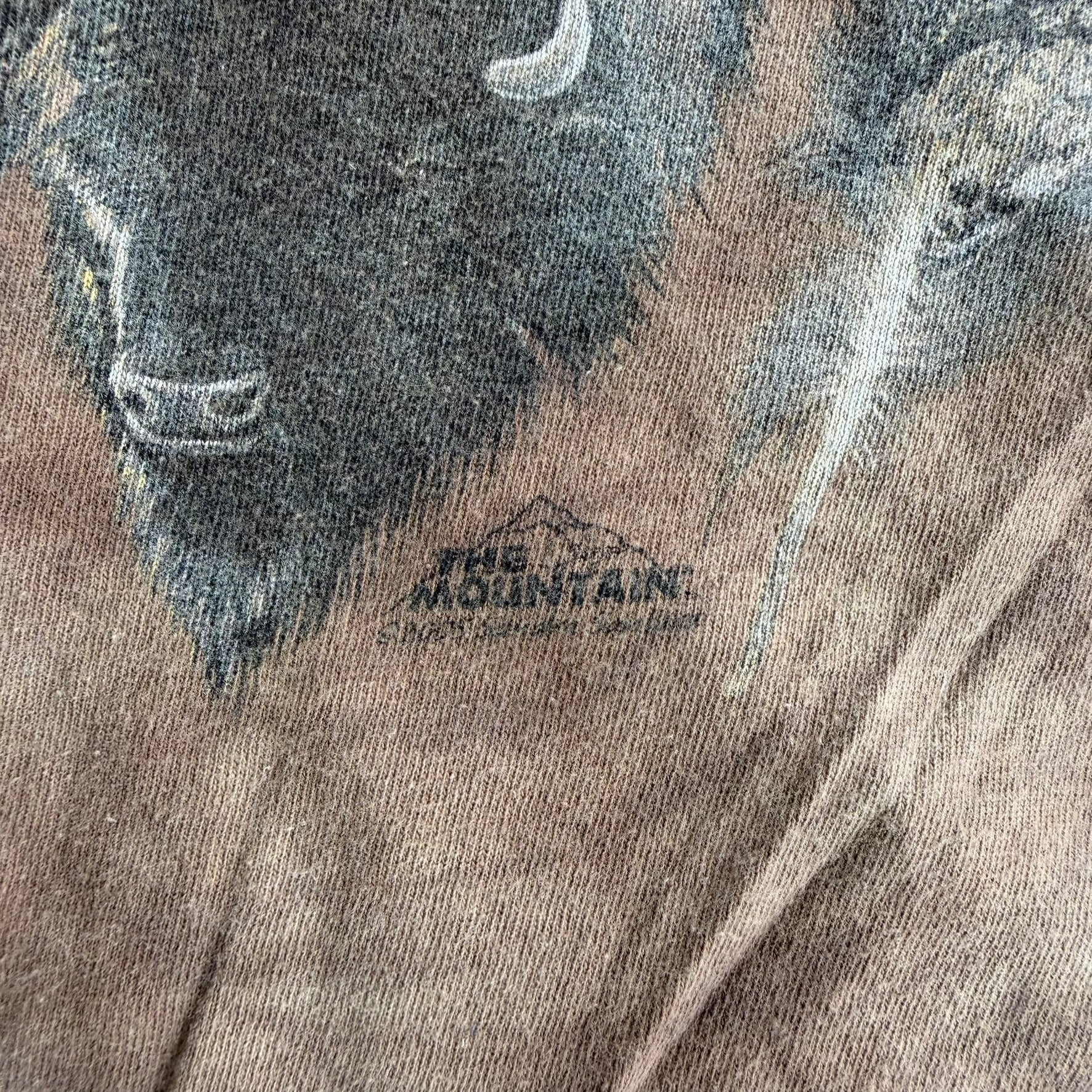 J- Vintage '05 The Mountain North America Wildlife Graphic Tee - XL