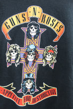 Load image into Gallery viewer, Z - Vintage Guns &amp; Roses 2005 Hanes Heavyweight Tag Tee
