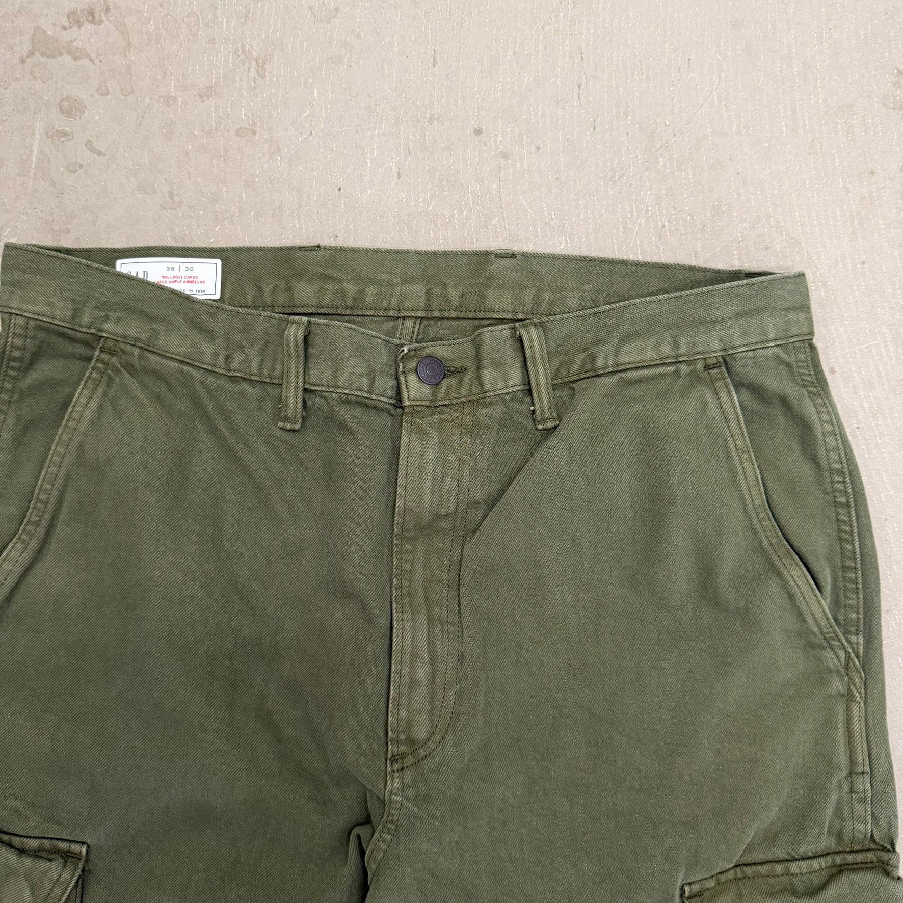 J- Vintage GAP 90s Loose Cargo Pants - 36x30