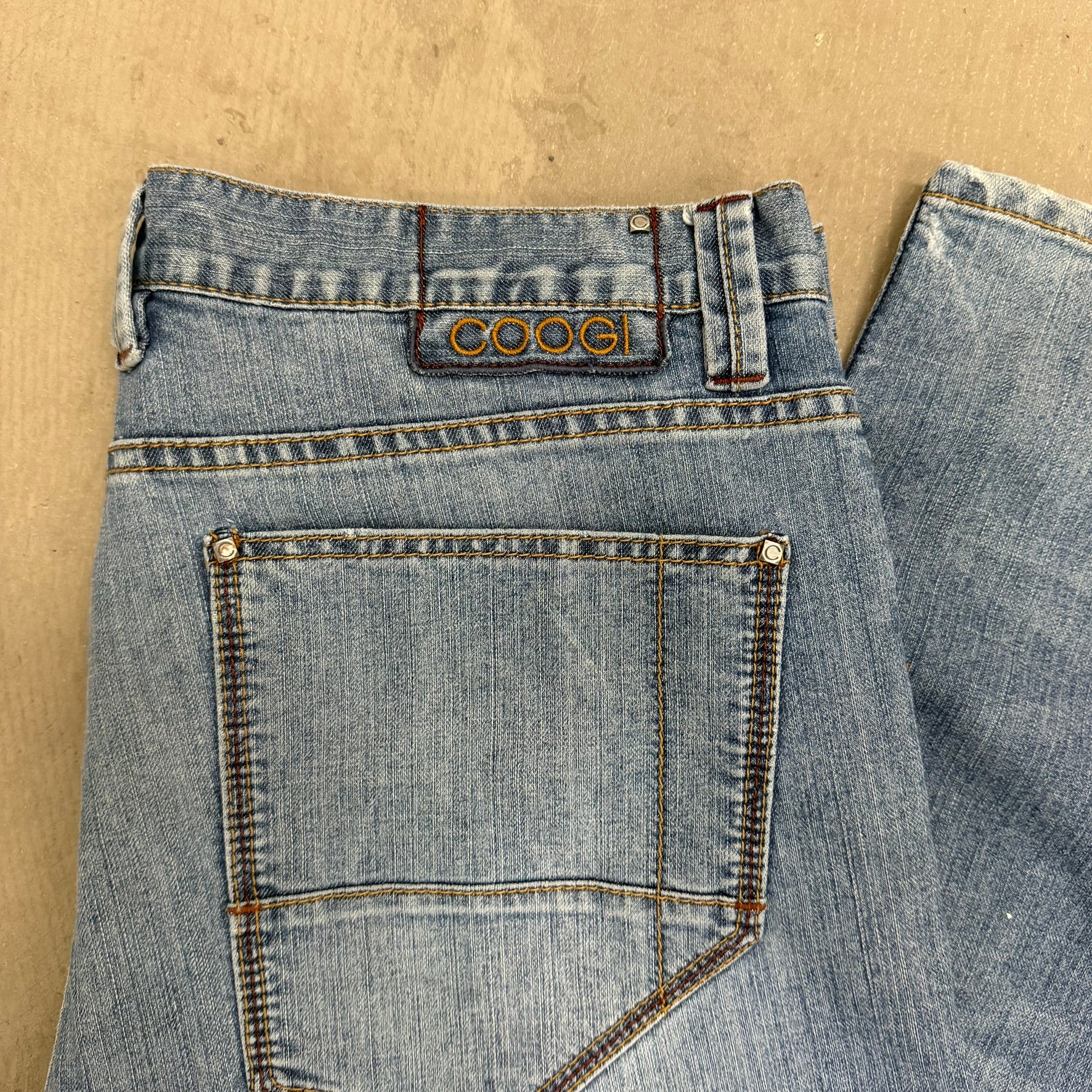 J- Vintage Coogi Embroidered Text Baggy Jeans - 38x34