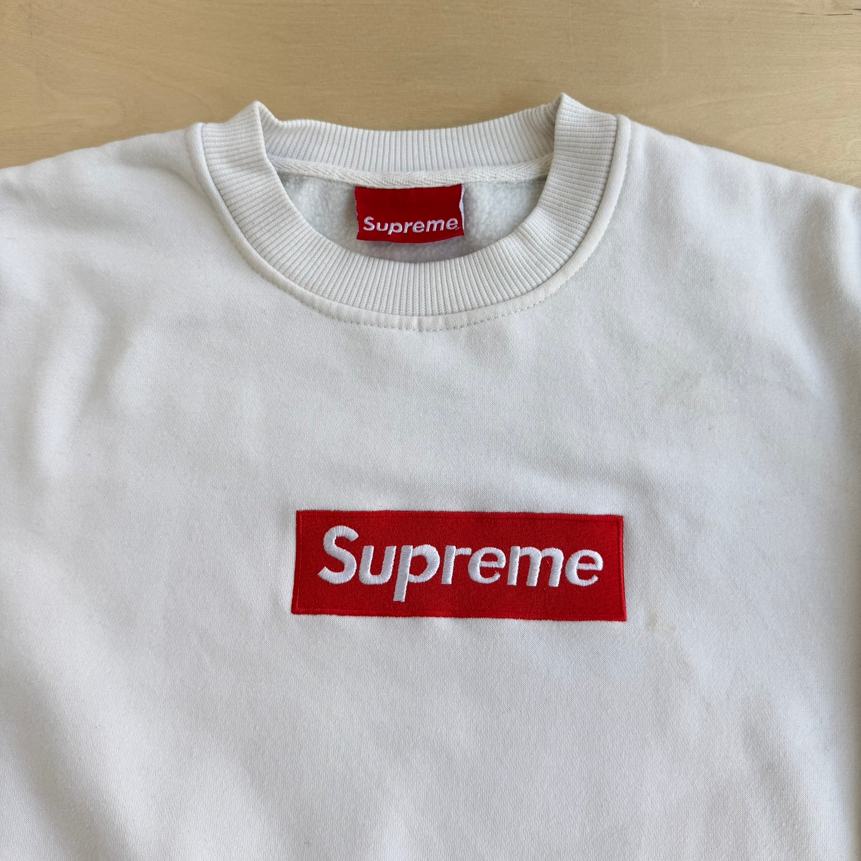 J- Bootleg Supreme Bogo White Crewneck - M