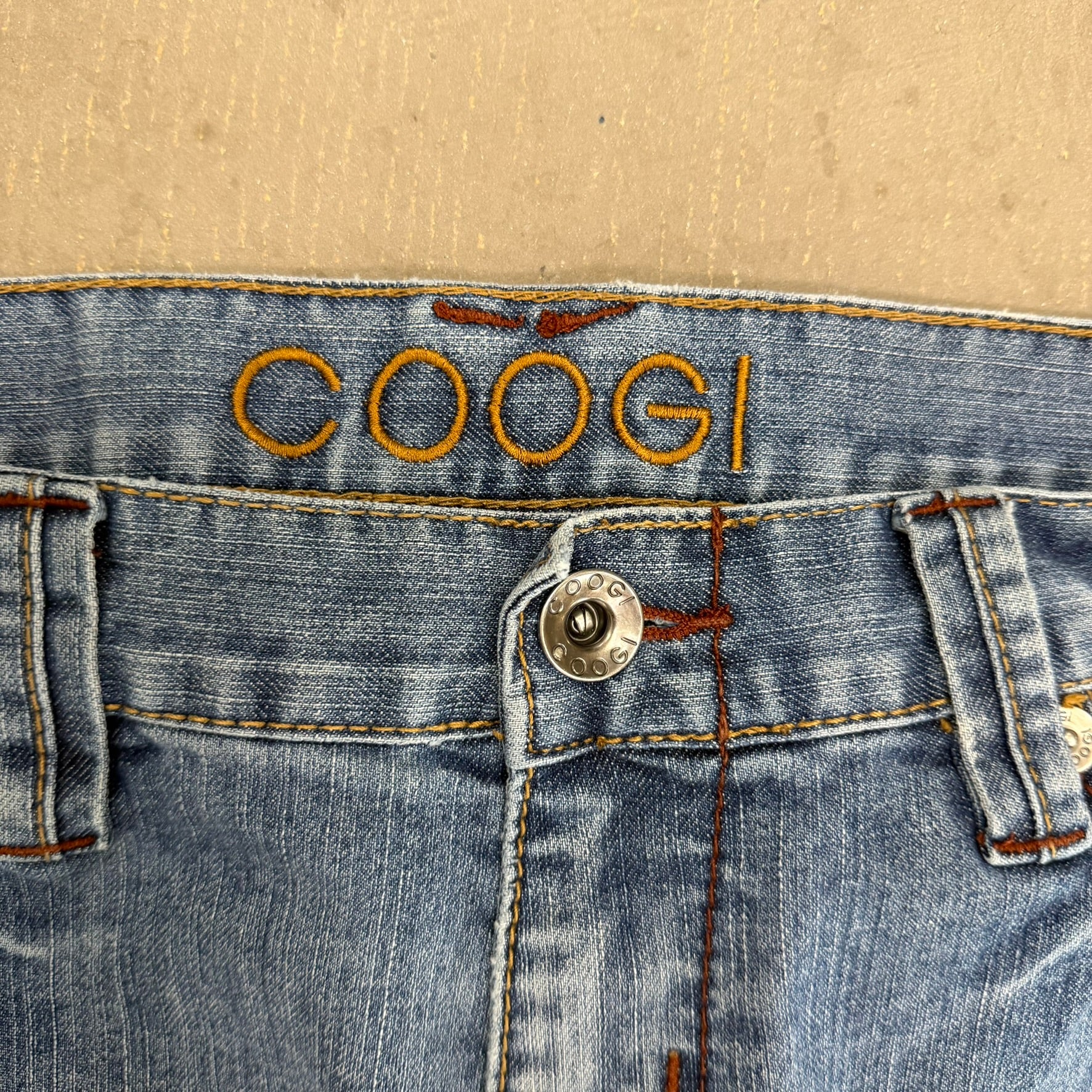 J- Vintage Coogi Embroidered Text Baggy Jeans - 38x34